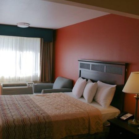 Valley Oaks Inn Woodland Extérieur photo