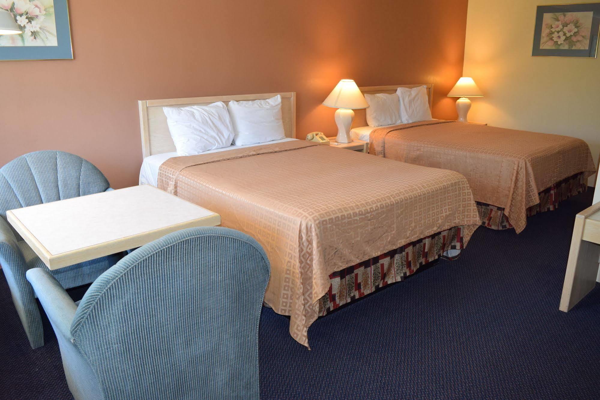 Valley Oaks Inn Woodland Extérieur photo