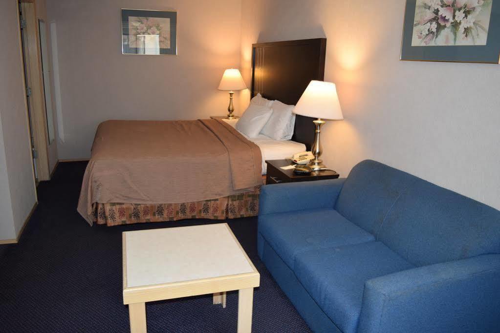 Valley Oaks Inn Woodland Extérieur photo
